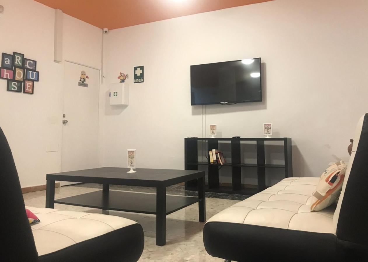 Arc House Sevilla Only Adults Exterior photo